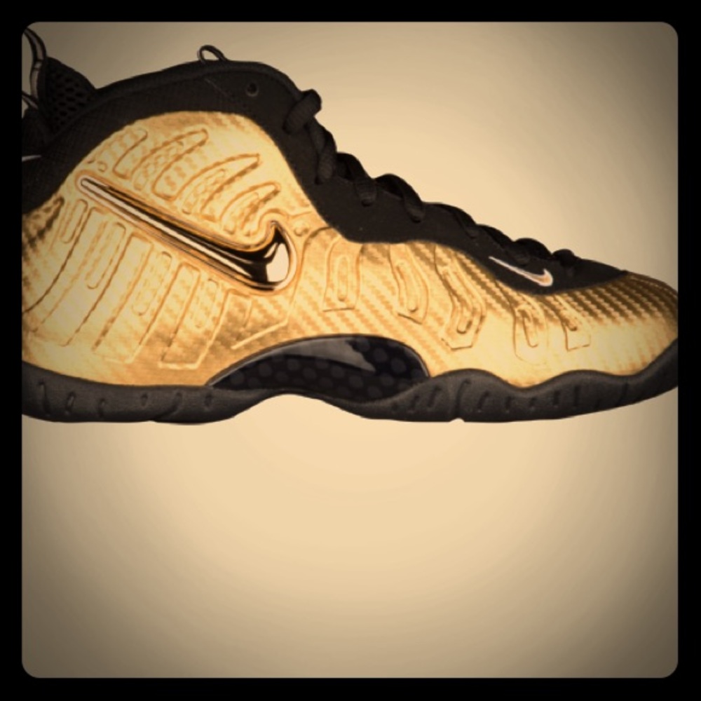 Boys Nike Foamposites Pro